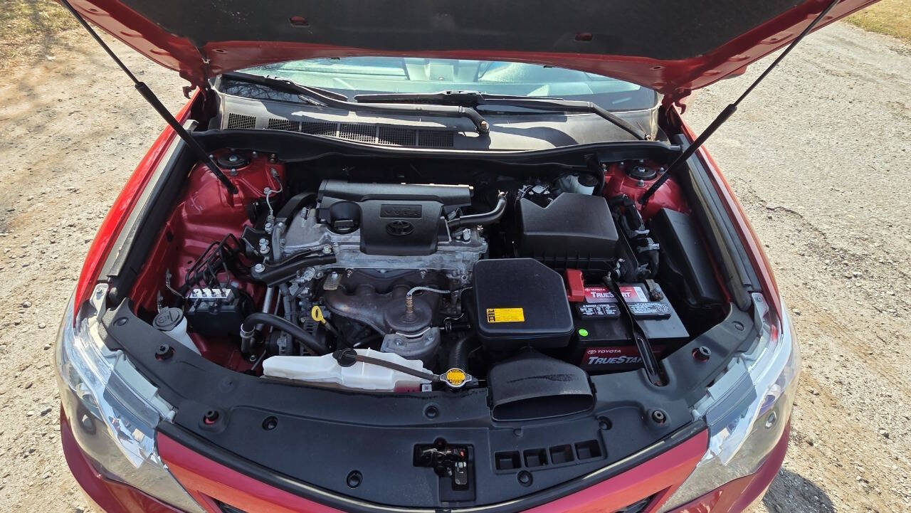 Used 2012 Toyota Camry SE FWD image 6