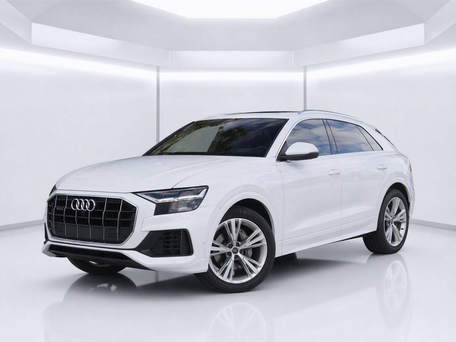 Certified 2022 Audi Q8 Premium AWD/4WD image 1