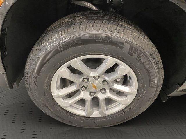 New 2026 Chevrolet Suburban LT w/ Comfort Package AWD/4WD image 11