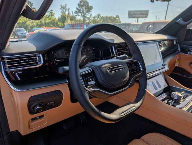 New 2026 Jeep Grand Wagoneer L Summit AWD/4WD image 32