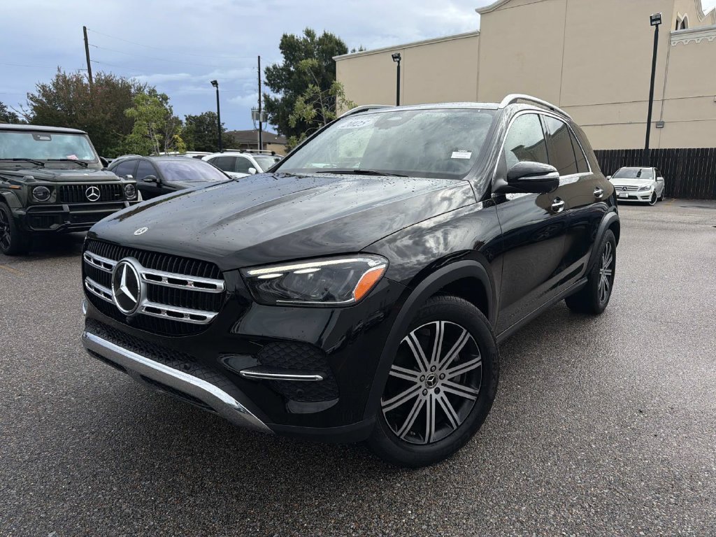 Used 2025 Mercedes-Benz GLE 350 4MATIC image 3