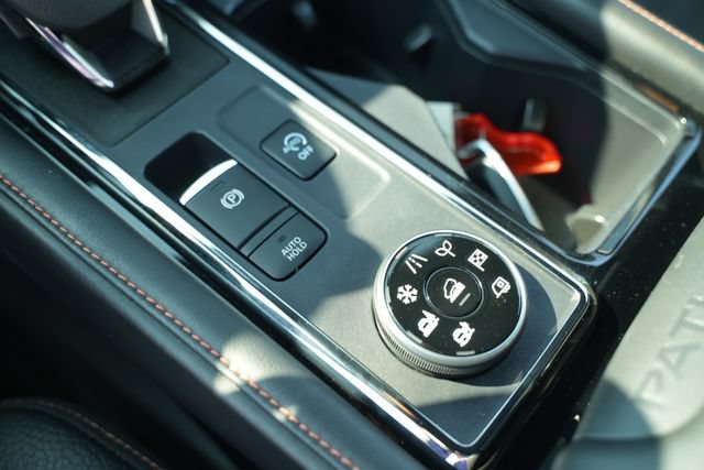Used 2023 Nissan Pathfinder Rock Creek AWD/4WD image 36