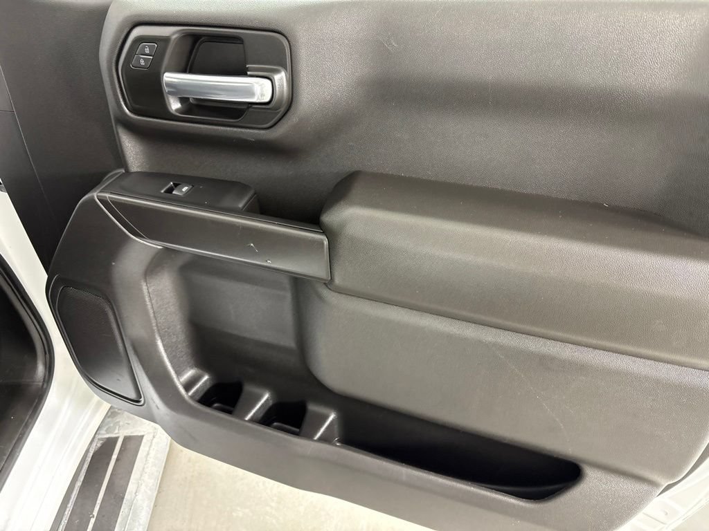Certified 2025 Chevrolet Silverado 1500 W/T RWD image 18
