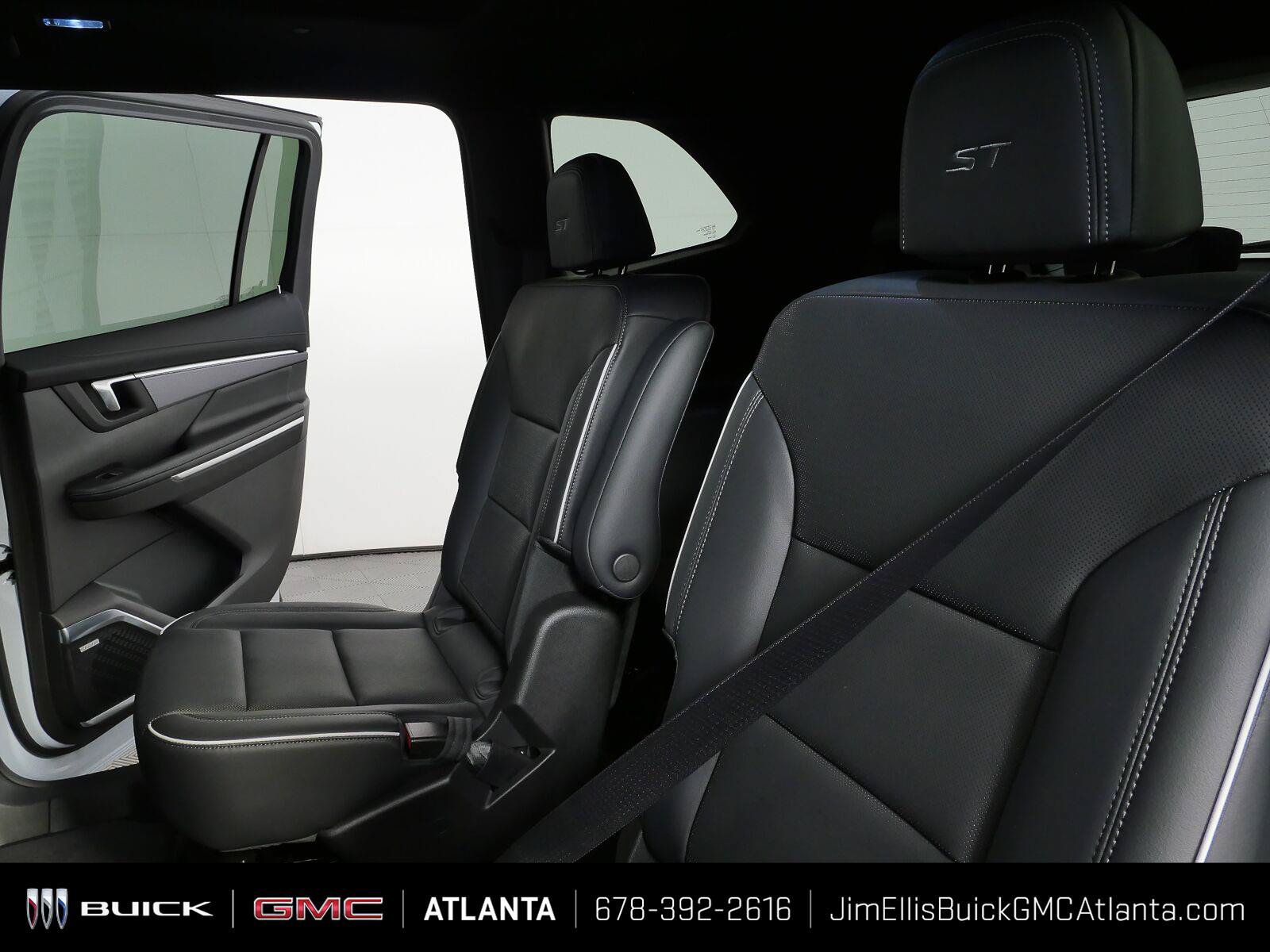 New 2027 Buick Enclave Sport Touring w/ Super Cruise Package FWD image 21