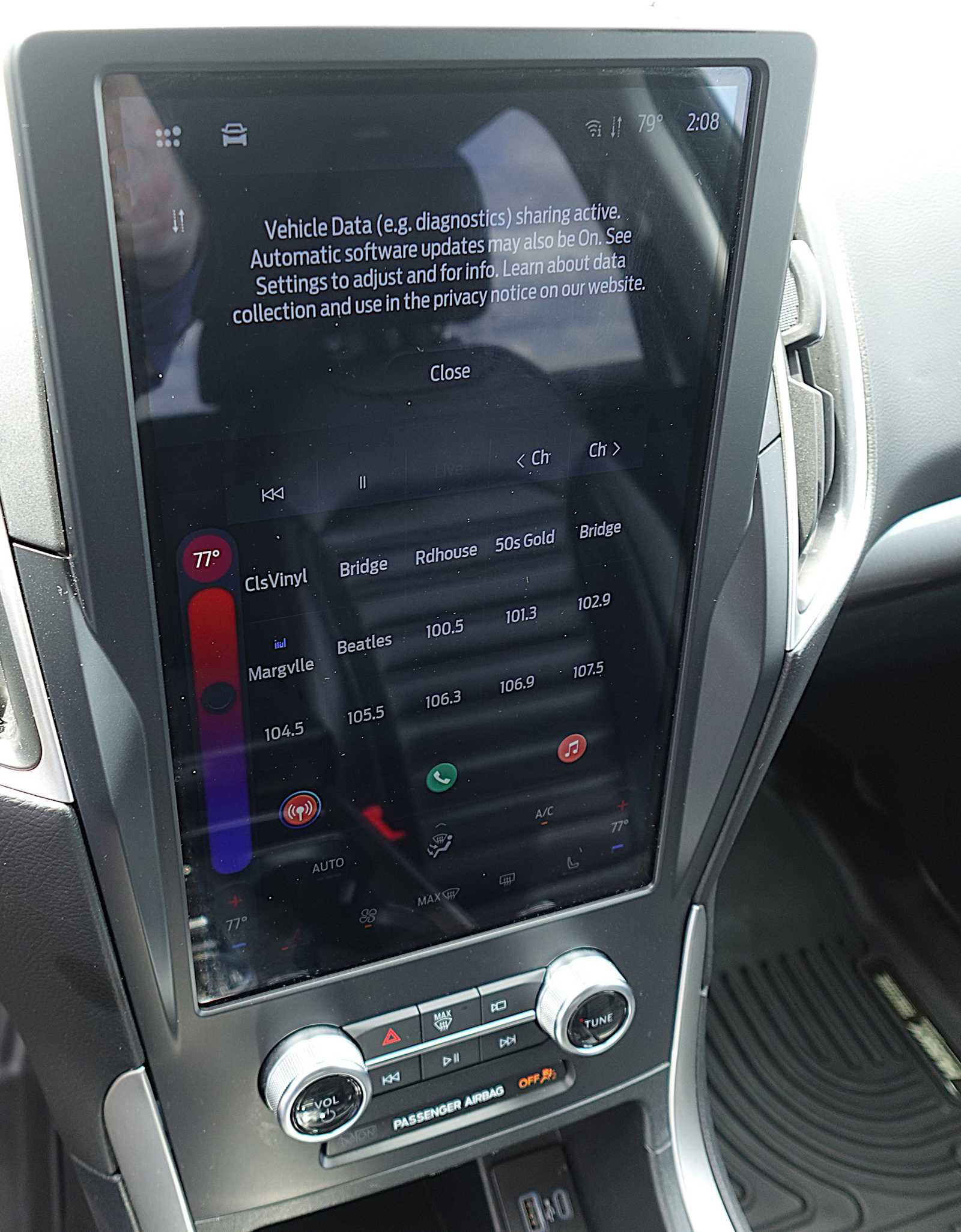 Used 2024 Ford Edge SEL AWD/4WD image 21