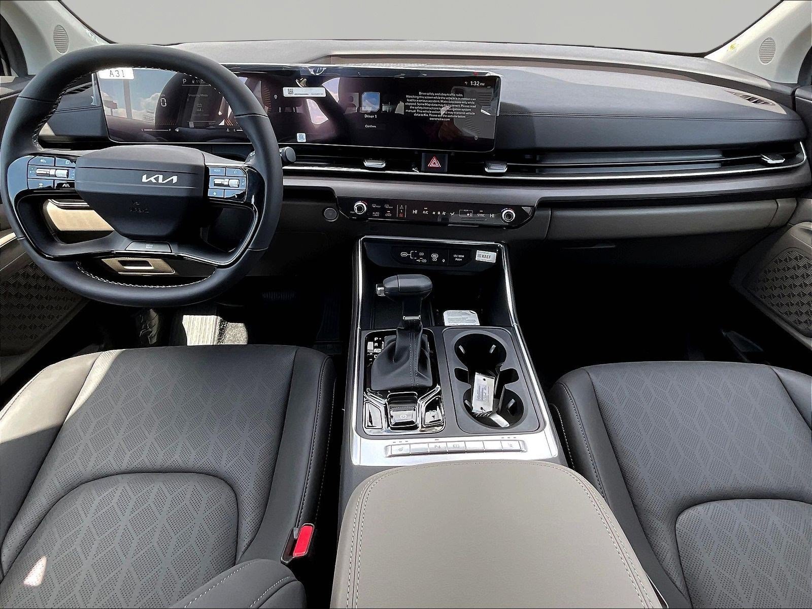New 2027 Kia Carnival EX FWD image 10