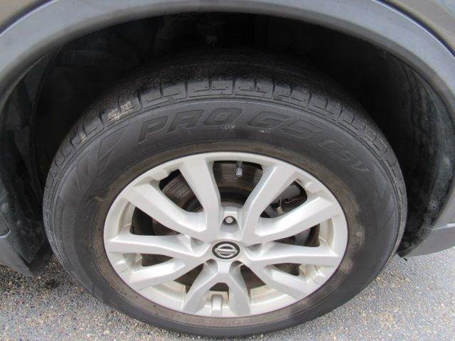 Used 2019 Nissan Rogue SV image 8