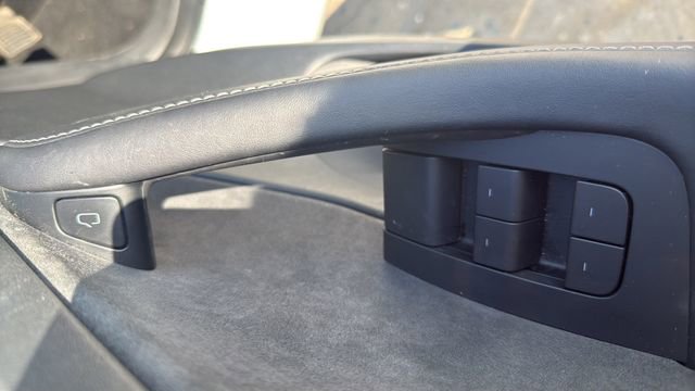 Used 2023 Tesla Model 3 Standard Range image 18