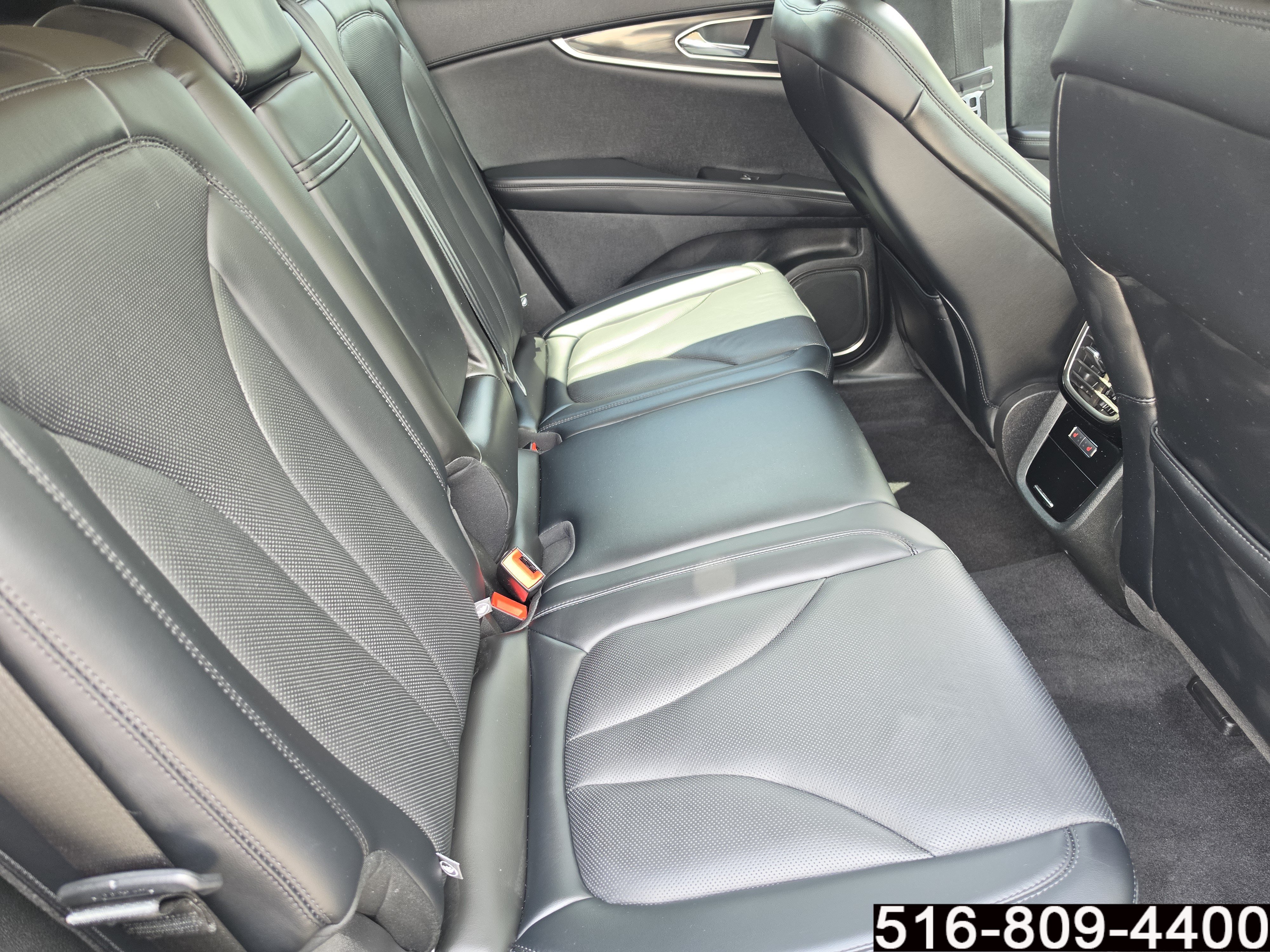 Used 2023 Lincoln Nautilus Reserve AWD/4WD image 31
