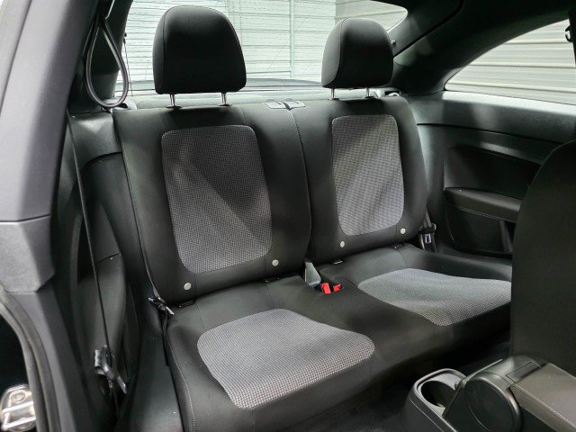 Used 2019 Volkswagen Beetle 2.0T S FWD image 16