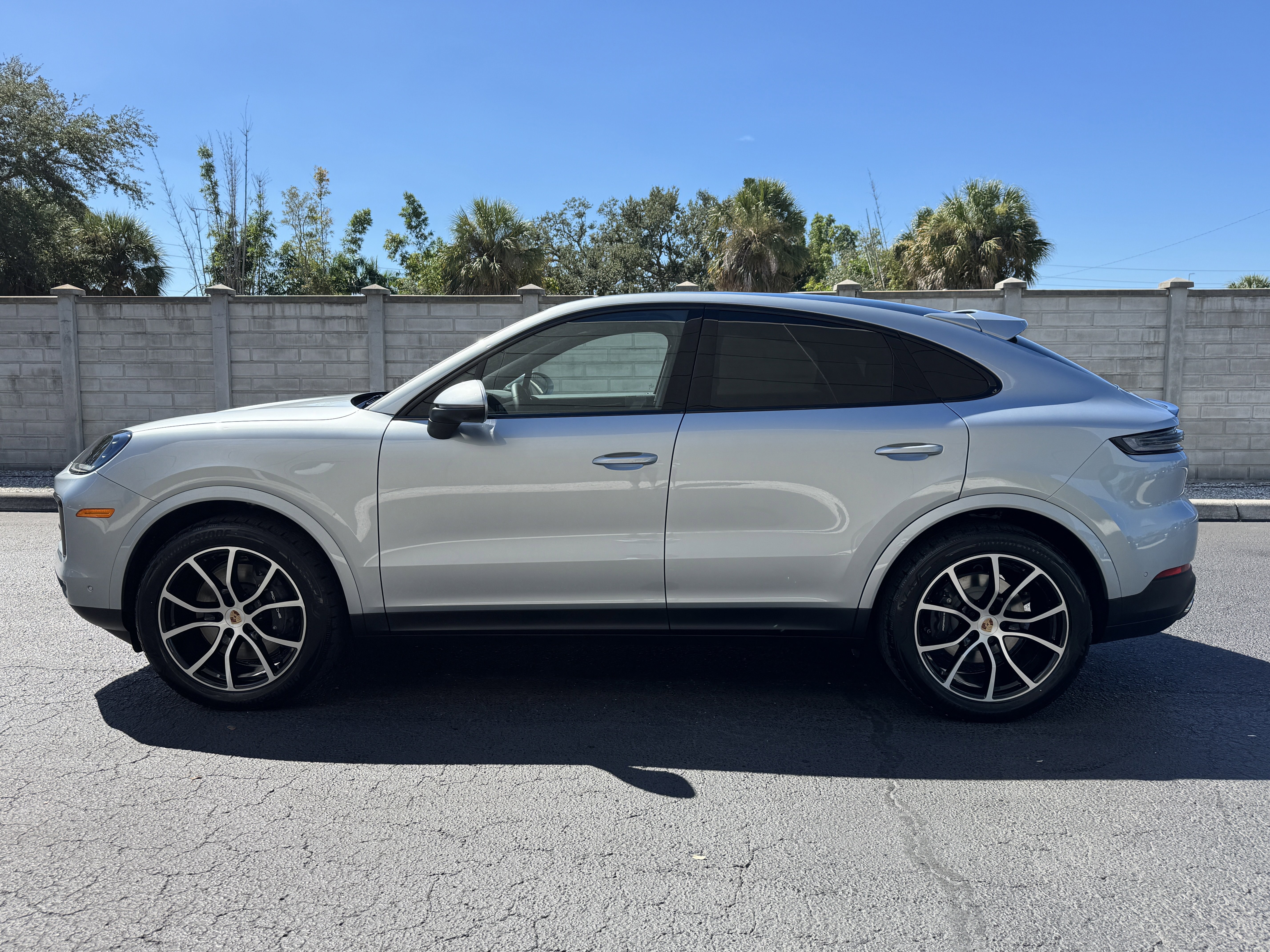 New 2026 Porsche Cayenne Coupe image 2