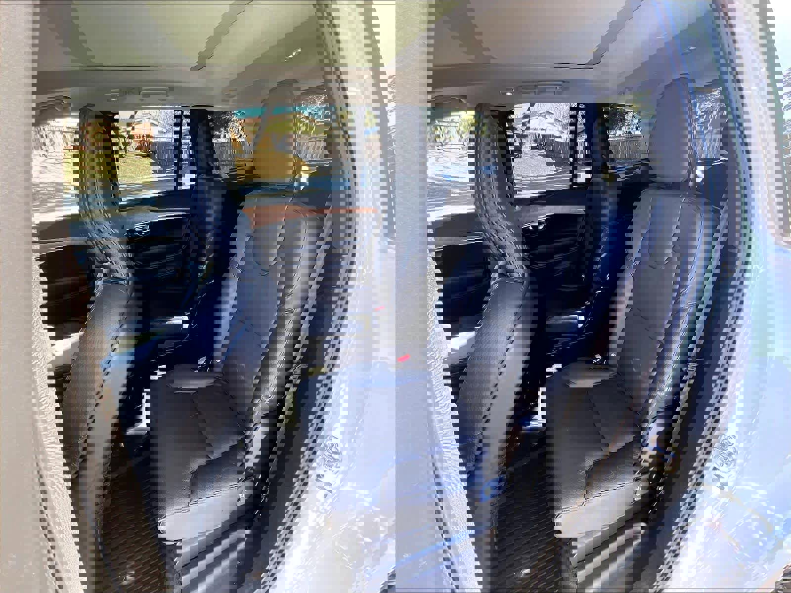 Used 2023 Volvo XC90 T8 Plus w/ Protection Package image 29