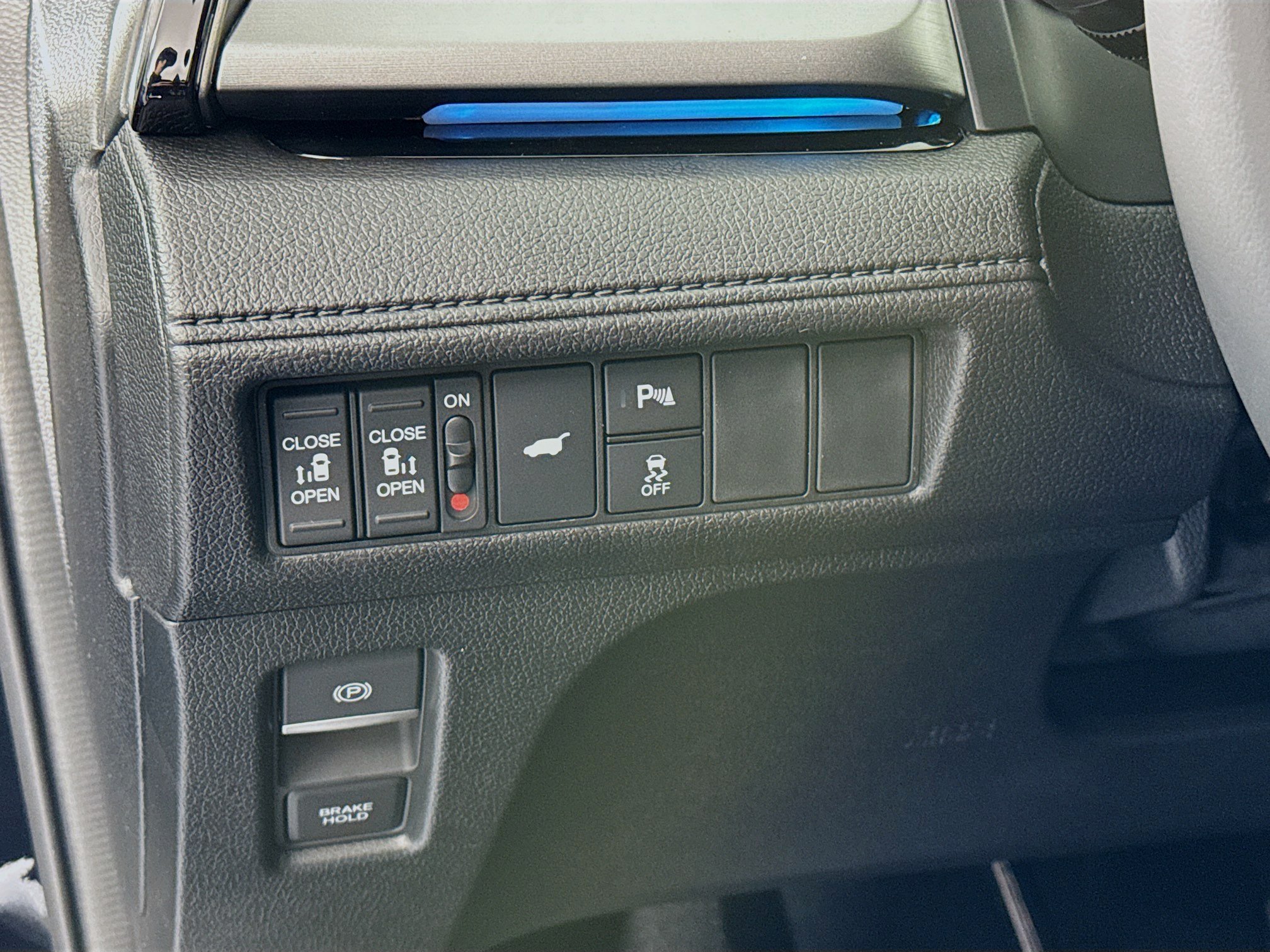 New 2026 Honda Odyssey Touring image 10