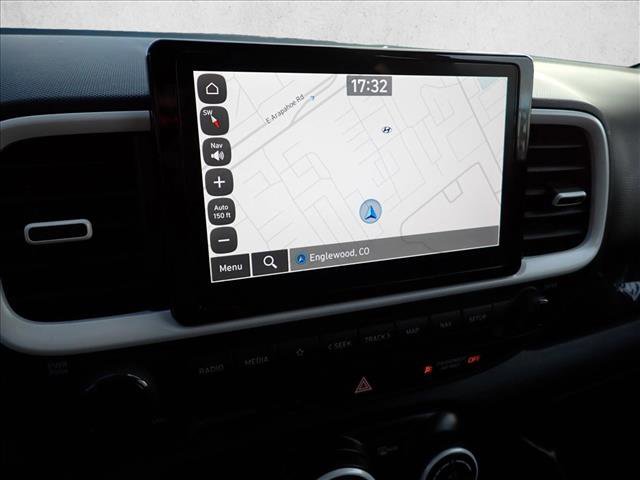 Used 2024 Hyundai Venue Limited image 22