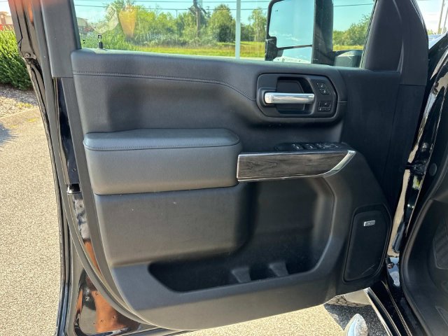 Used 2021 Chevrolet Silverado 2500 LTZ w/ LTZ Premium Package AWD/4WD image 26