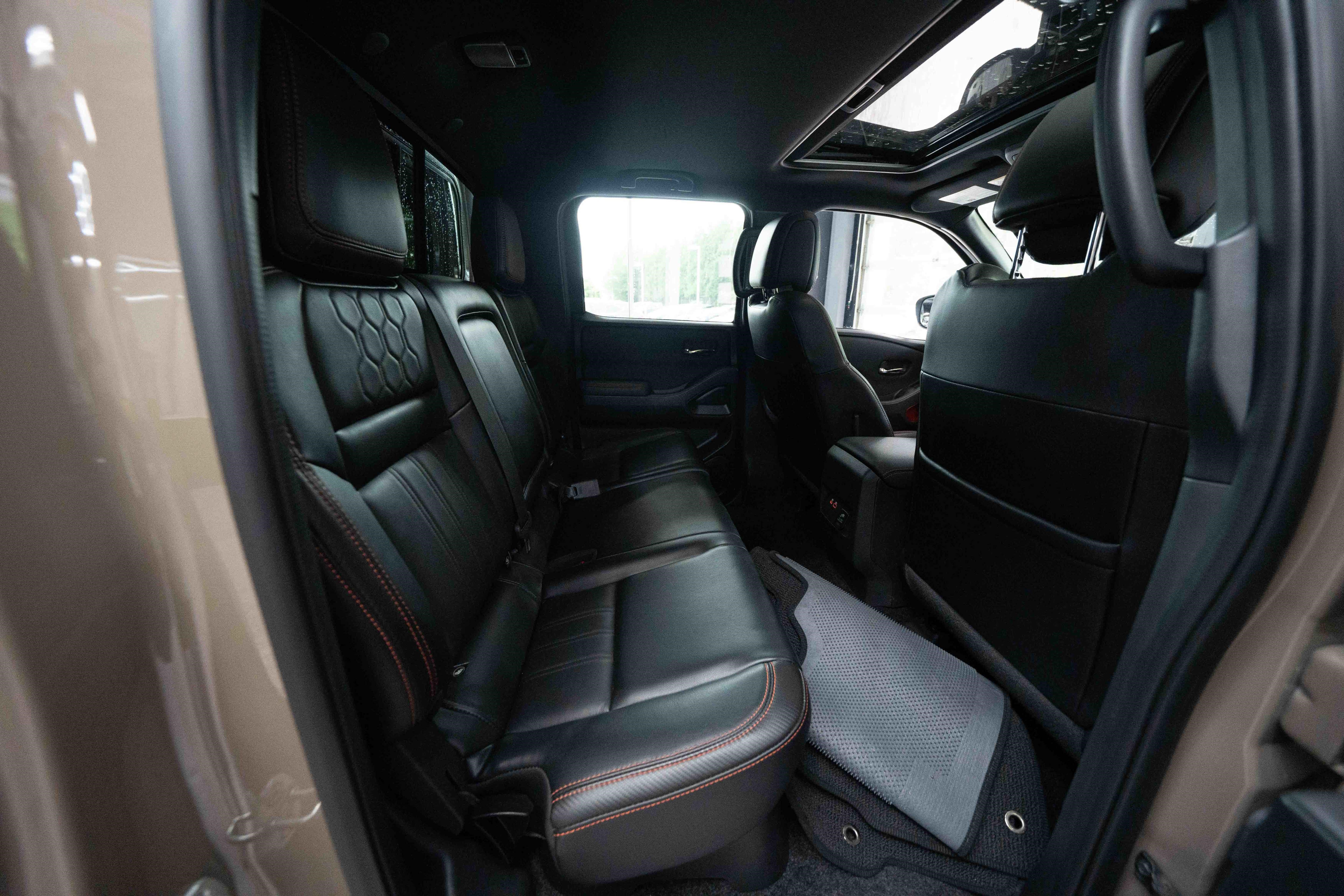 Used 2023 Nissan Frontier Pro-X w/ Pro-X Premium Package RWD image 24