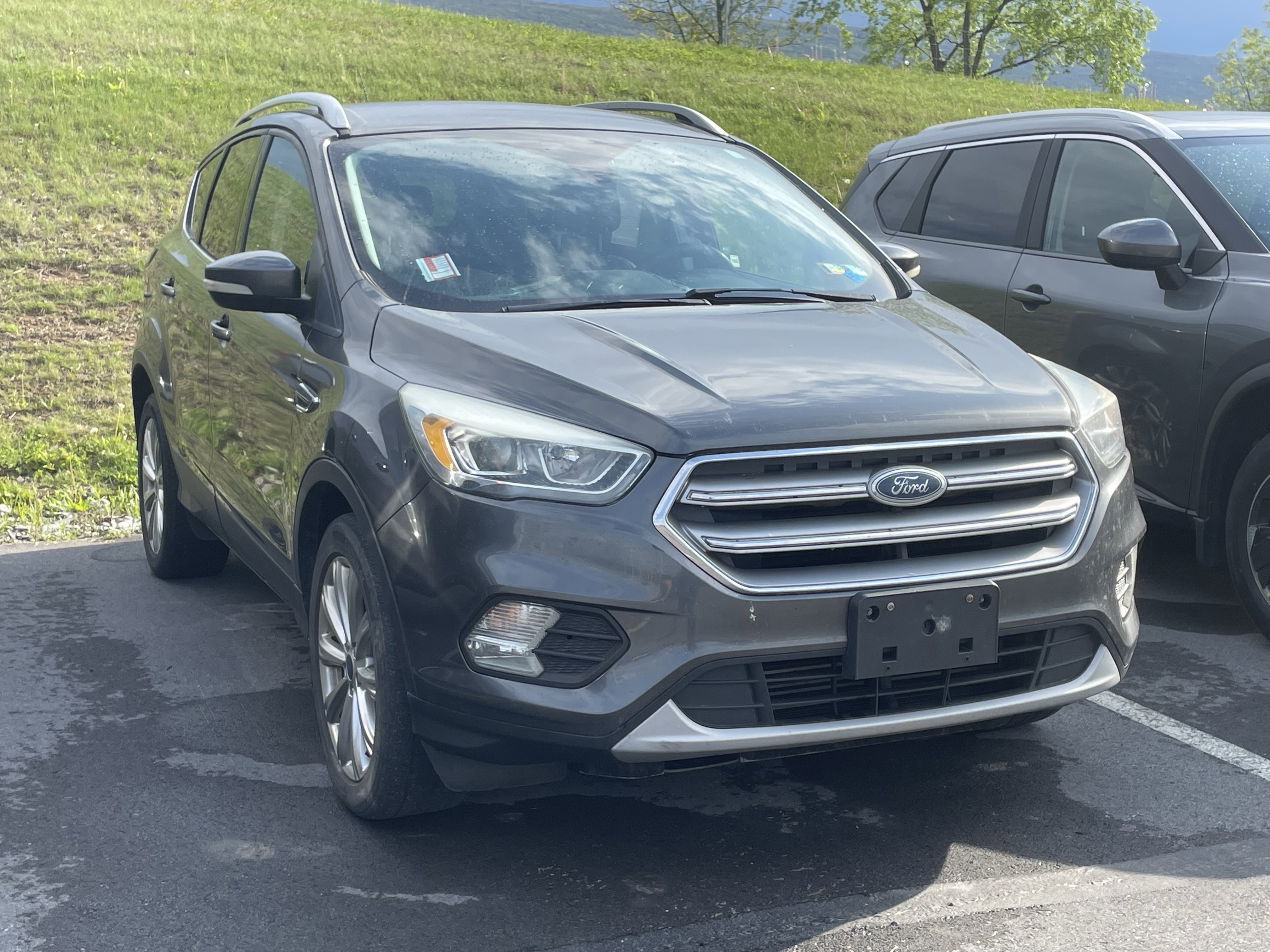 Used 2017 Ford Escape Titanium AWD/4WD image 1