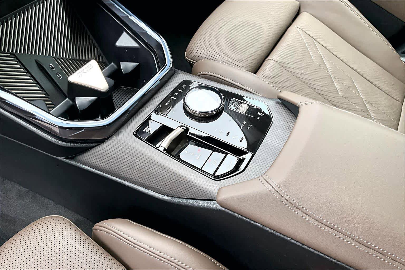 Certified 2025 BMW X3 xDrive30i image 17