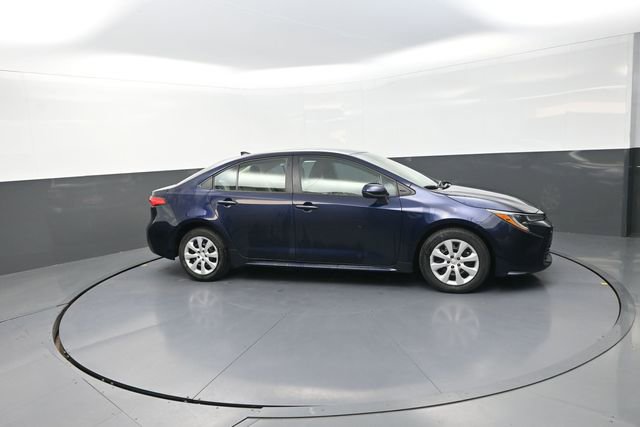 Used 2024 Toyota Corolla LE image 21