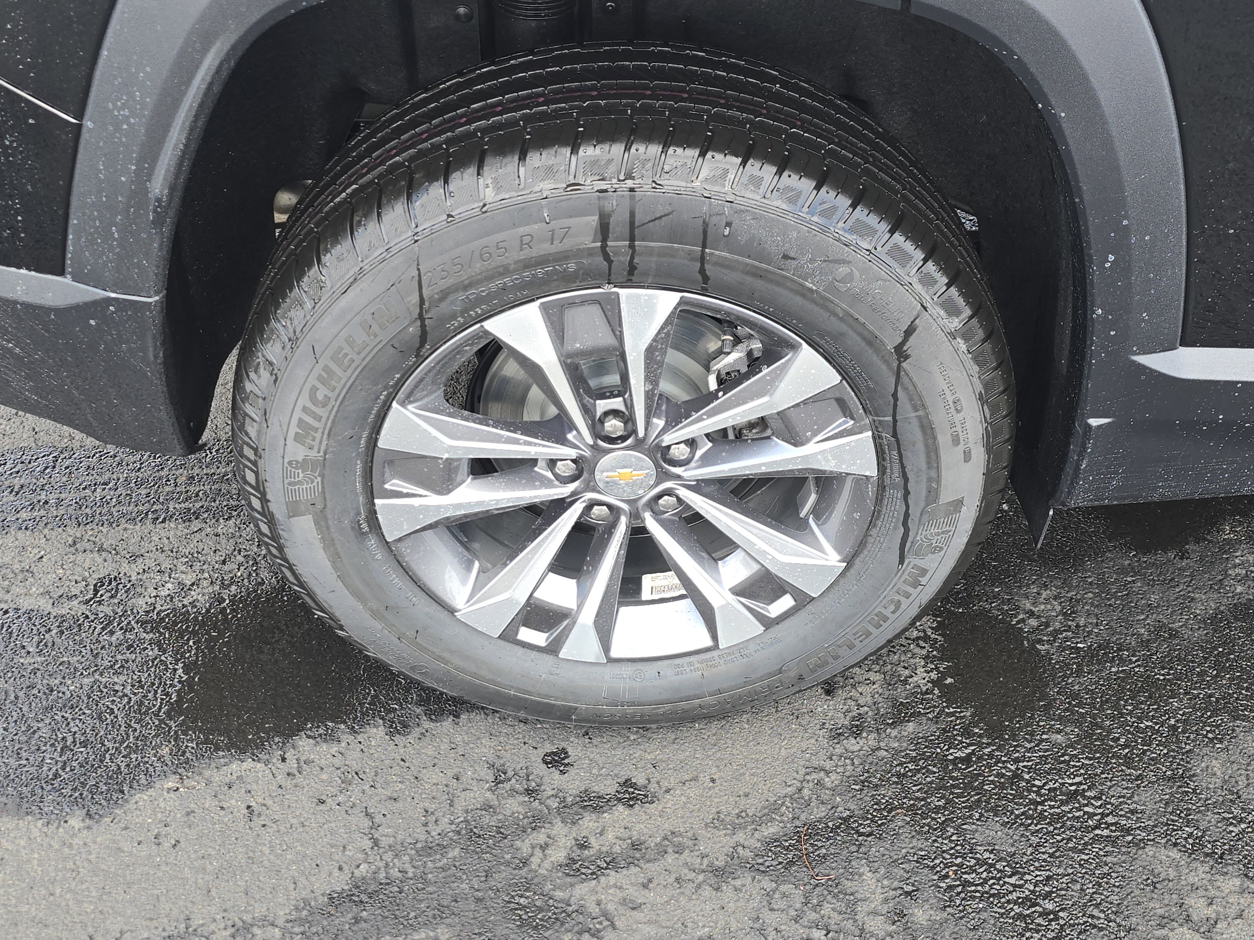 New 2026 Chevrolet Equinox LT image 8