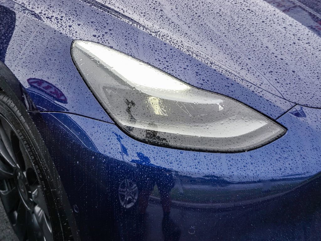 Used 2022 Tesla Model Y Performance image 9