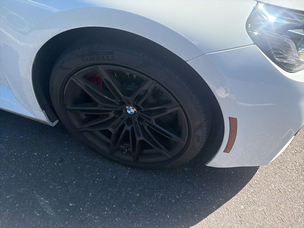 Used 2025 BMW M2 w/ Lighting Package RWD image 5