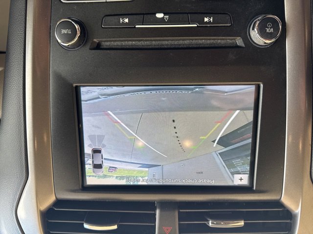 Used 2017 Ford Fusion SE w/ Fusion SE Technology Package FWD image 23