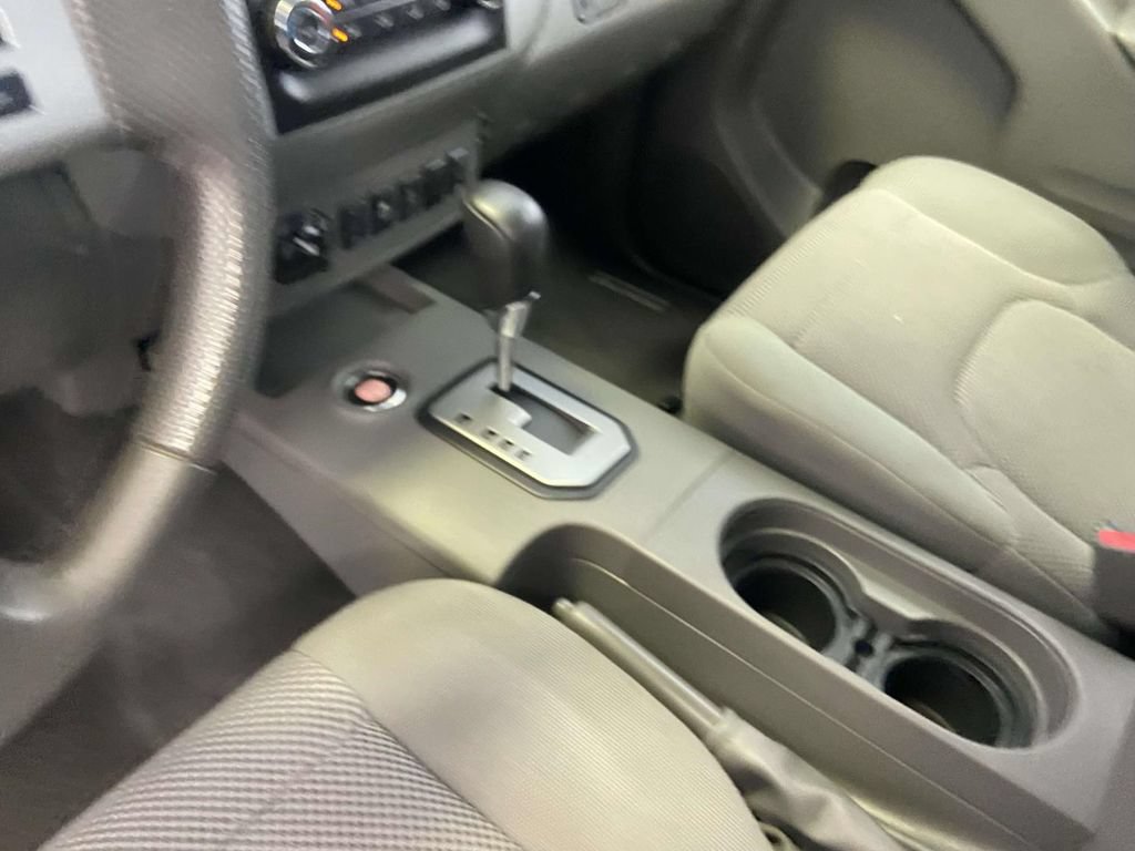 Used 2021 Nissan Frontier SV w/ Midnight Edition Floor Mats AWD/4WD image 20
