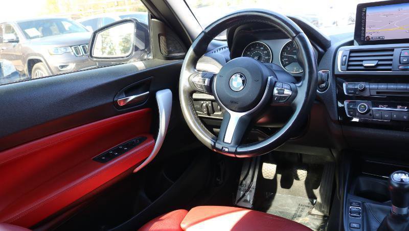 Used 2015 BMW M235i Convertible image 25