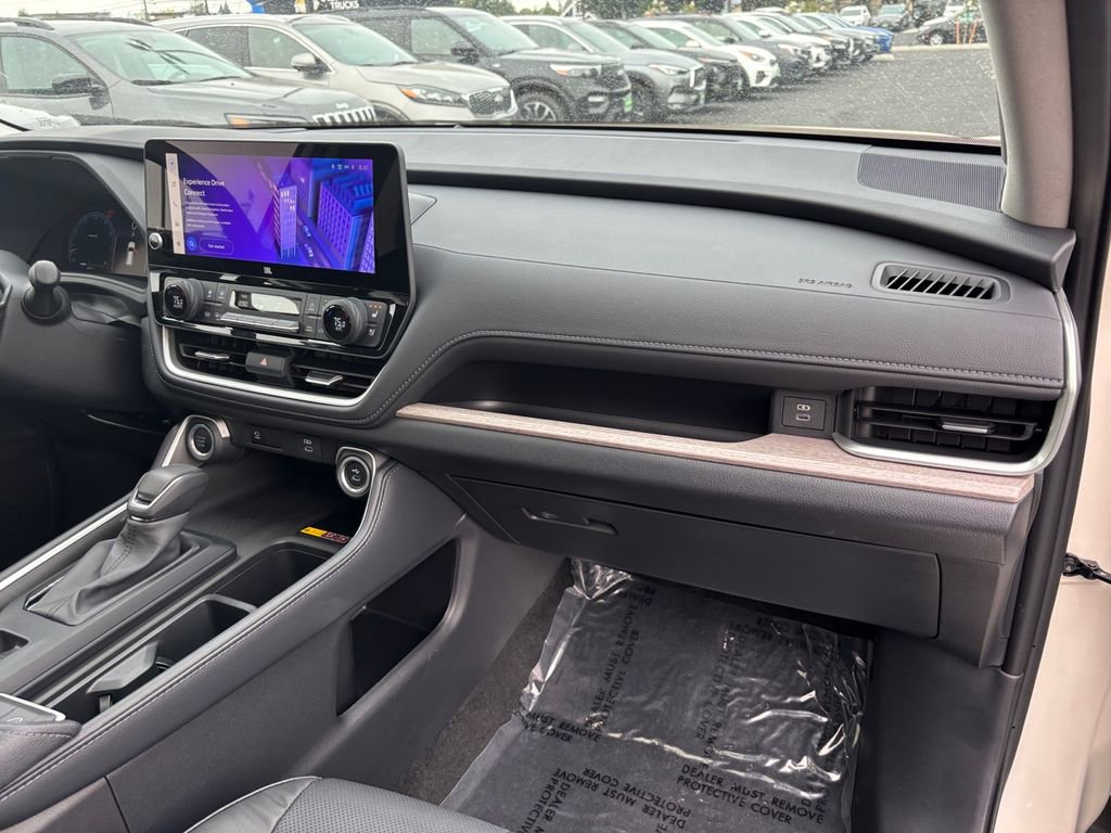 Used 2024 Toyota Grand Highlander Platinum image 27