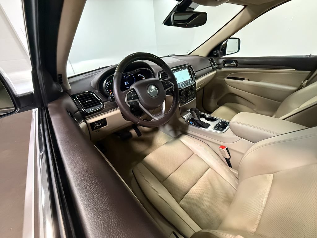Used 2021 Jeep Grand Cherokee Overland w/ Protech Group AWD/4WD image 59
