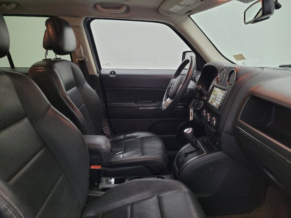Used 2015 Jeep Patriot Limited w/ Sun/Sound Group image 21