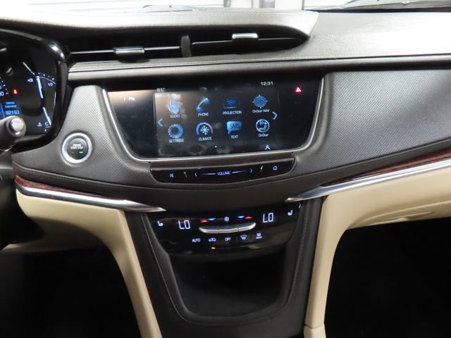 Used 2018 Cadillac XT5 Luxury w/ Driver Awareness Package image 26