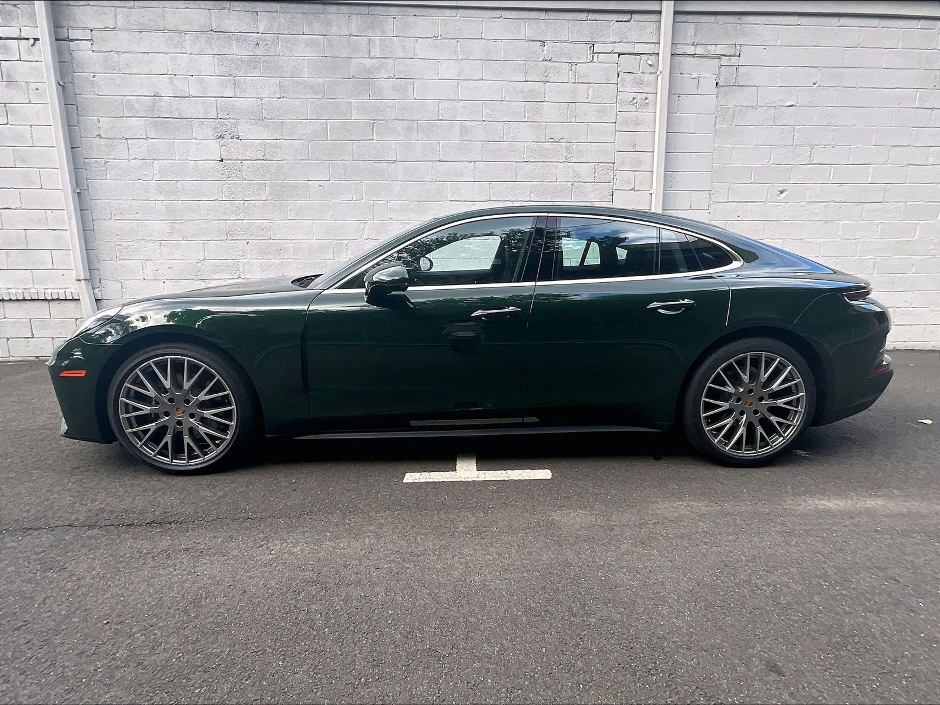 New 2026 Porsche Panamera 4 AWD/4WD image 2