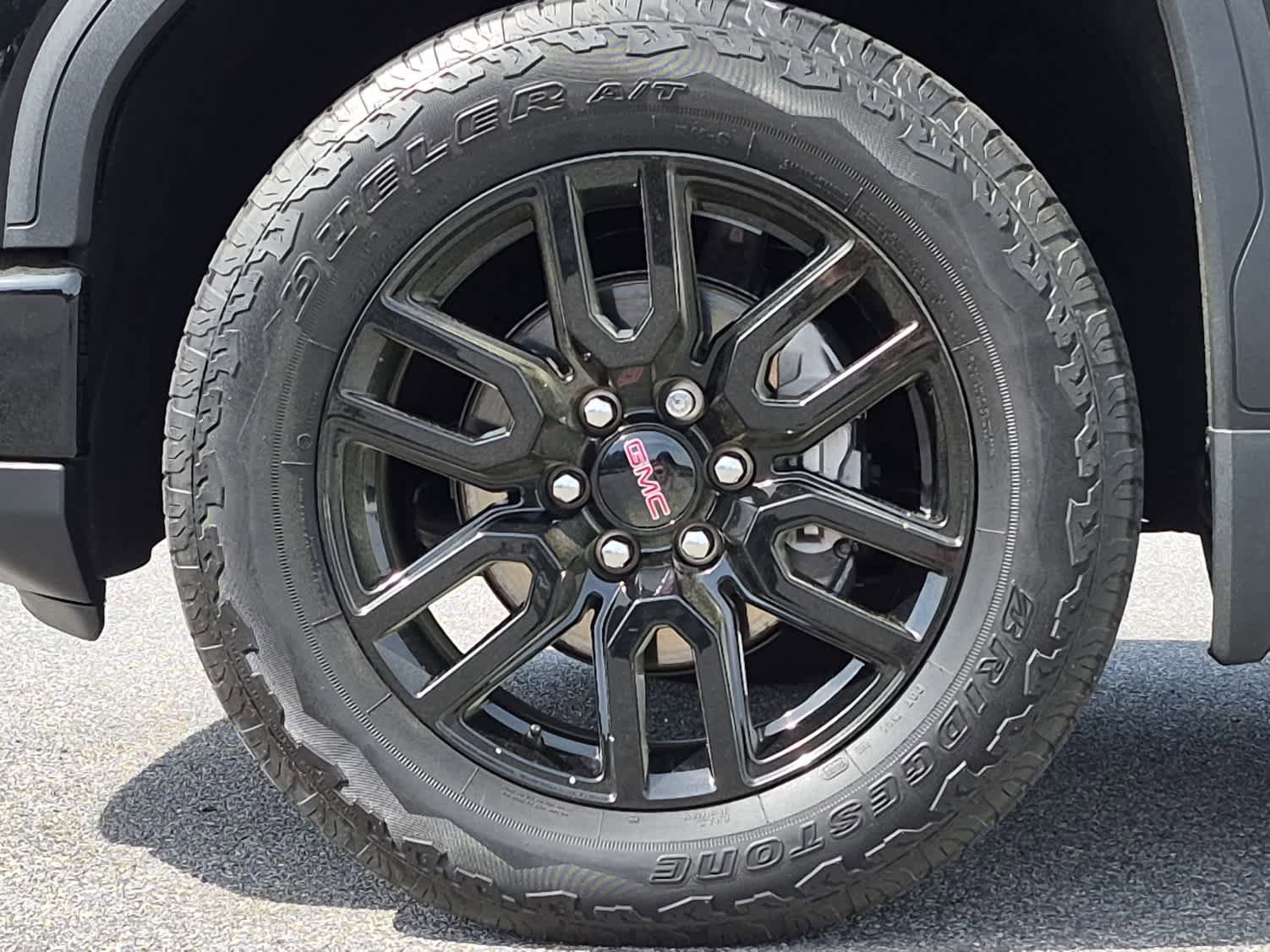 Used 2022 GMC Sierra 1500 Elevation AWD/4WD image 8