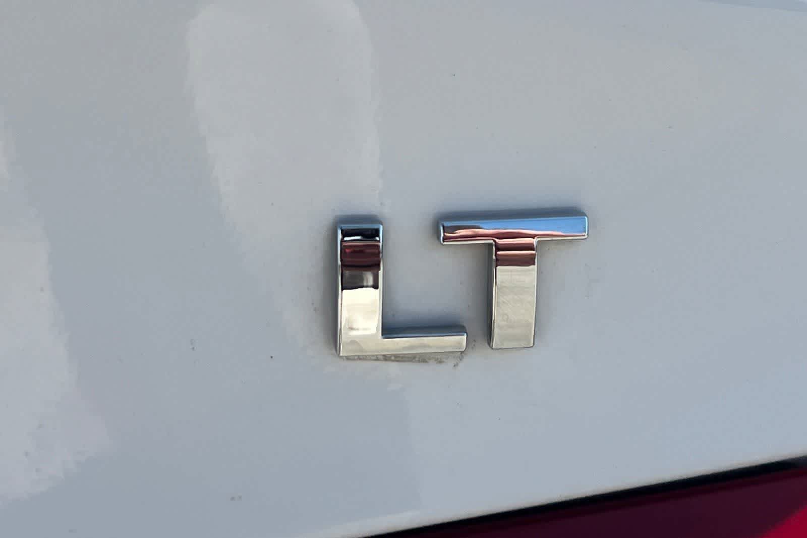 Used 2023 Chevrolet Malibu LT FWD image 17
