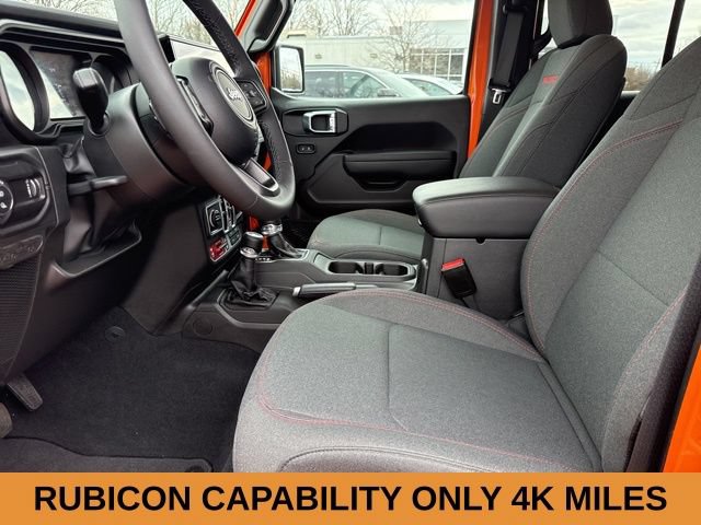 Used 2025 Jeep Gladiator Rubicon w/ Technology Group AWD/4WD image 26