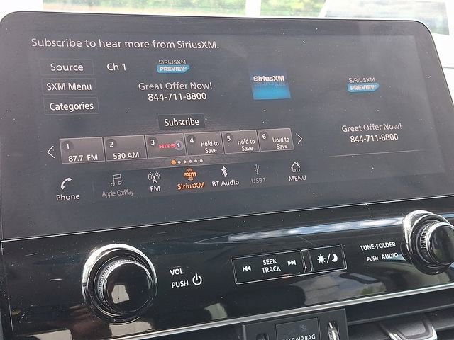 Used 2021 Nissan Armada SV w/ SV Appearance Package RWD image 14