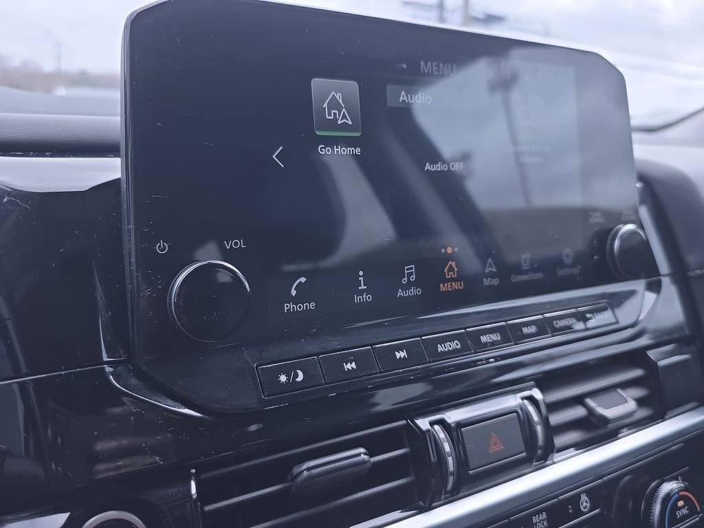 Used 2023 Nissan Pathfinder SL w/ Black Appearance Package image 26