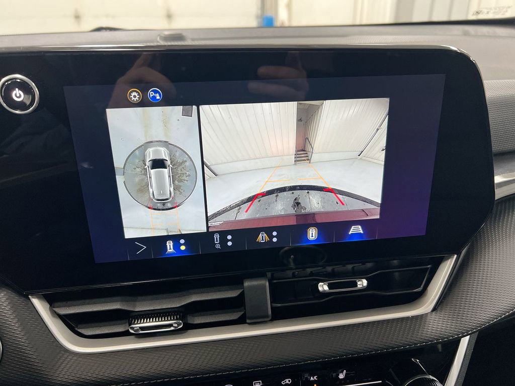 New 2026 Chevrolet Equinox LT w/ Safety and Technology Package image 16