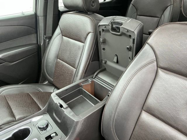 Used 2023 Chevrolet Traverse High Country image 35