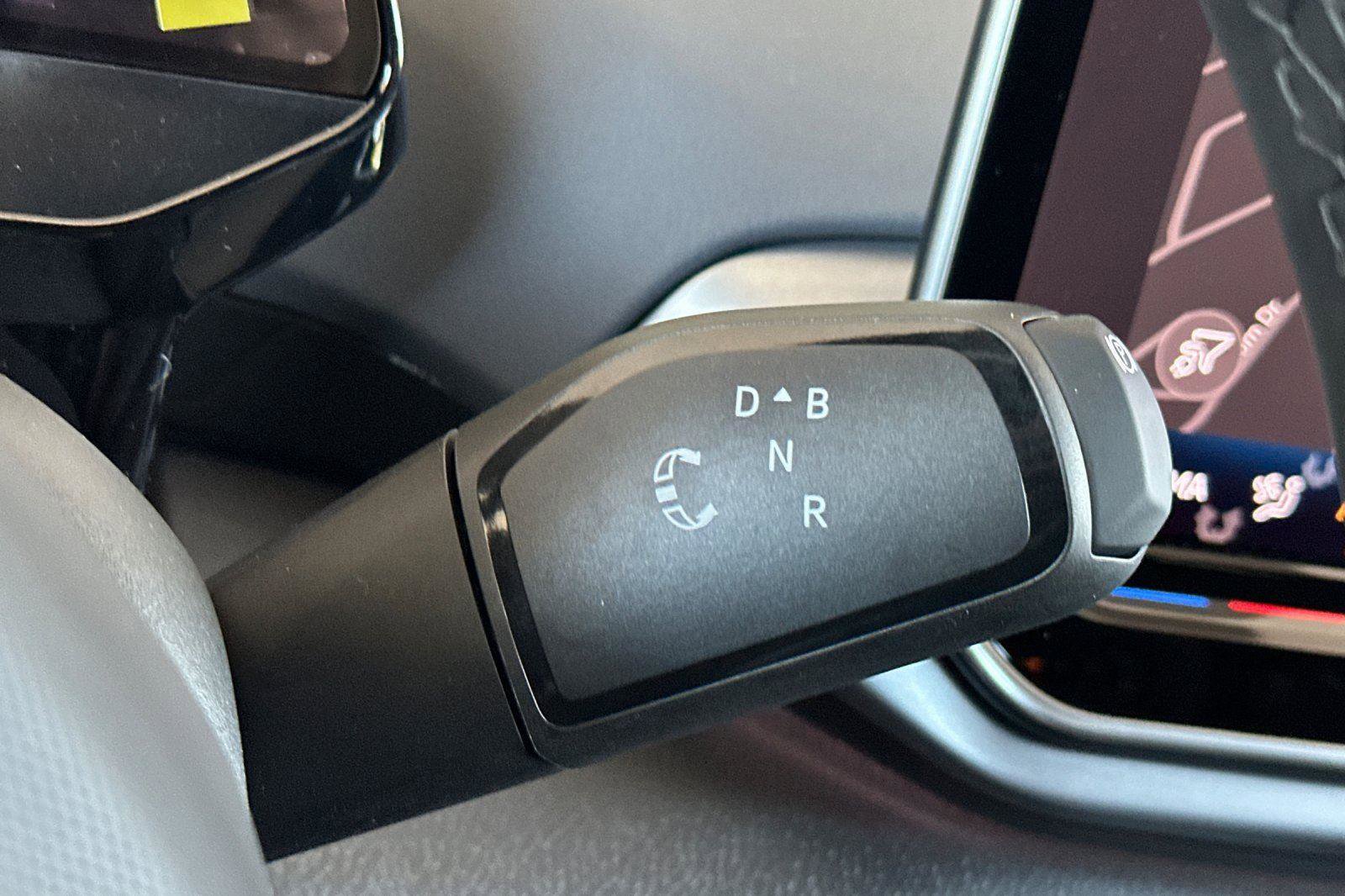 New 2025 Volkswagen ID.4 Pro image 21