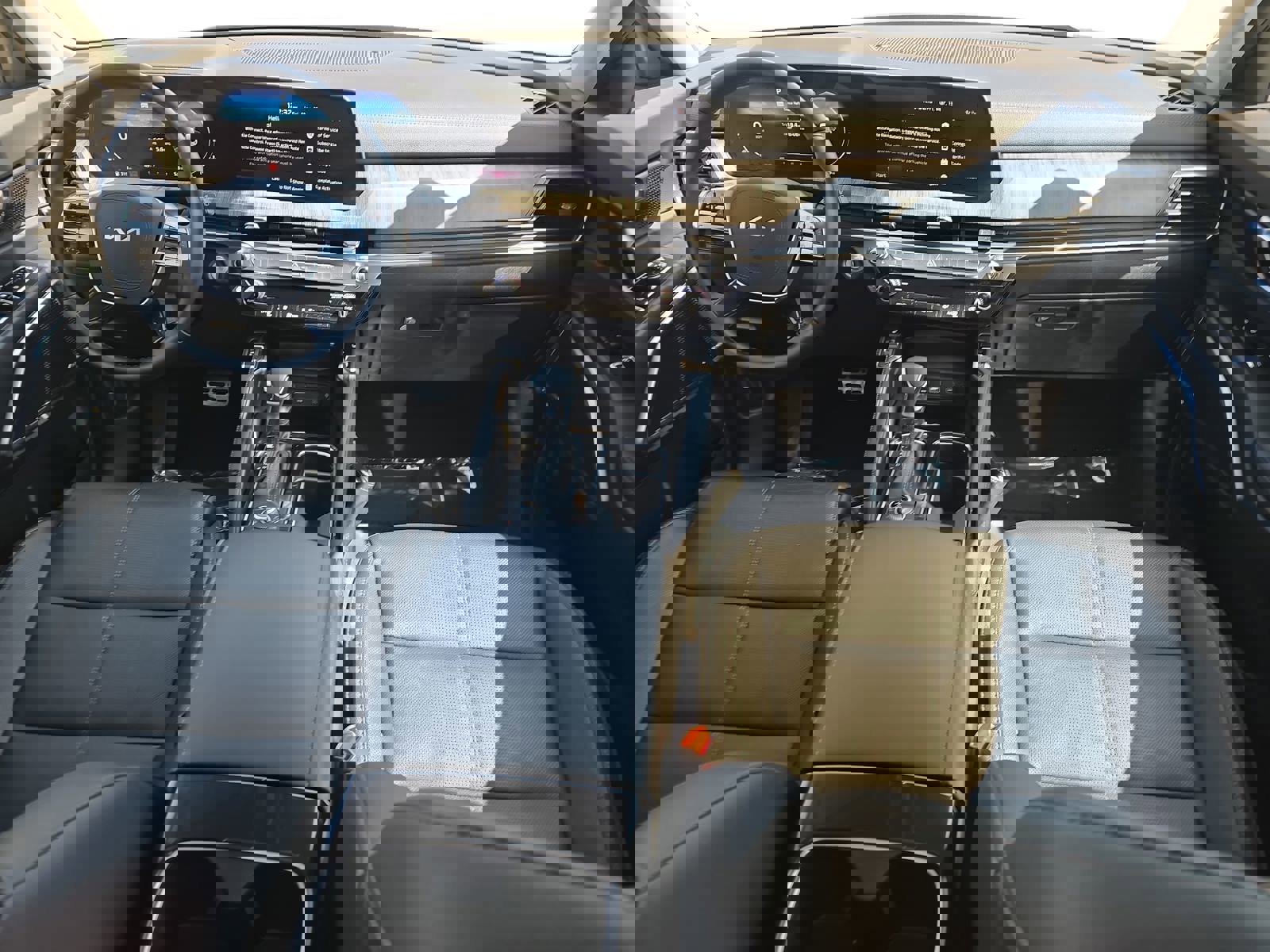 Used 2024 Kia Telluride SX w/ Towing Package image 9