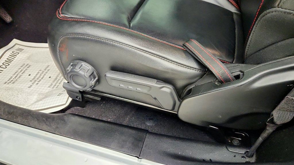 Used 2023 Jeep Wrangler Rubicon AWD/4WD image 11