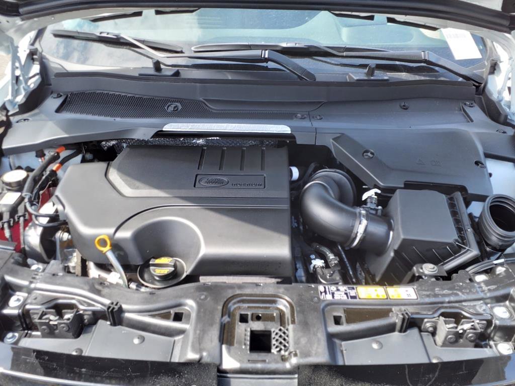 New 2025 Land Rover Discovery Sport S AWD/4WD image 9