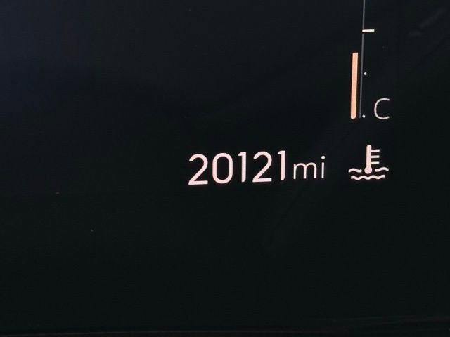 Used 2024 Buick Encore GX Sport Touring w/ Comfort Package image 27