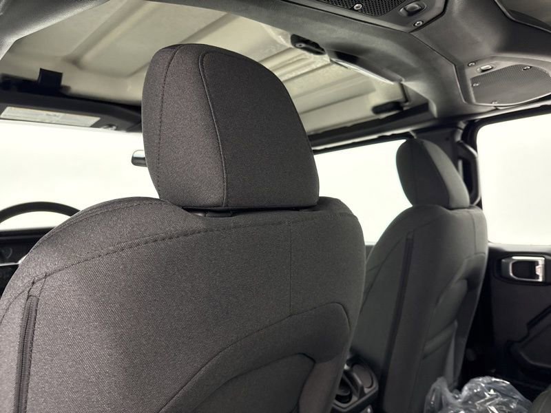 New 2026 Jeep Gladiator Sport image 15