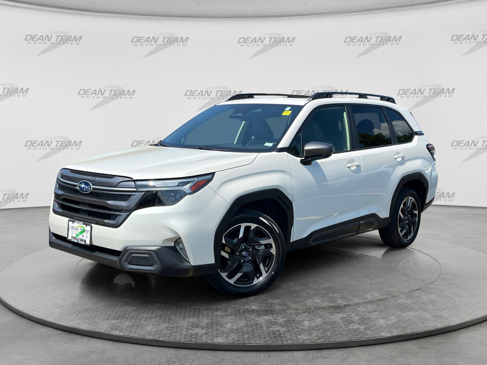 Used 2025 Subaru Forester Limited w/ Popular Package #1 AWD/4WD image 3