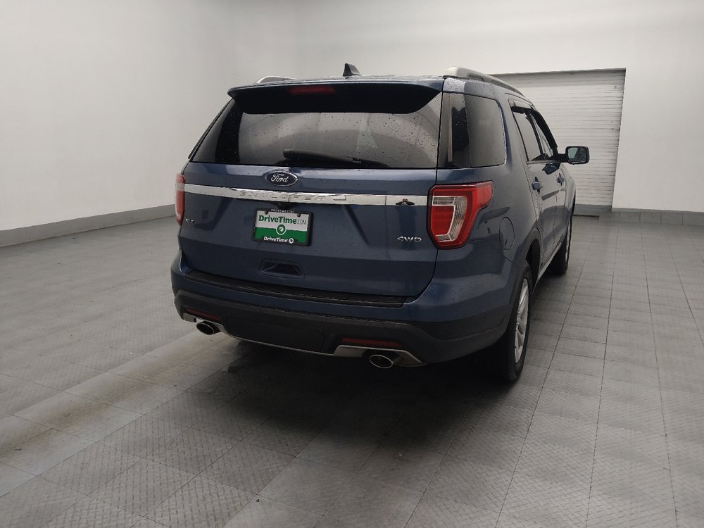 Used 2018 Ford Explorer XLT AWD/4WD image 7