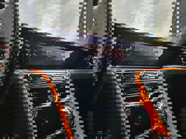 Used 2024 Bentley Flying Spur W12 image 30